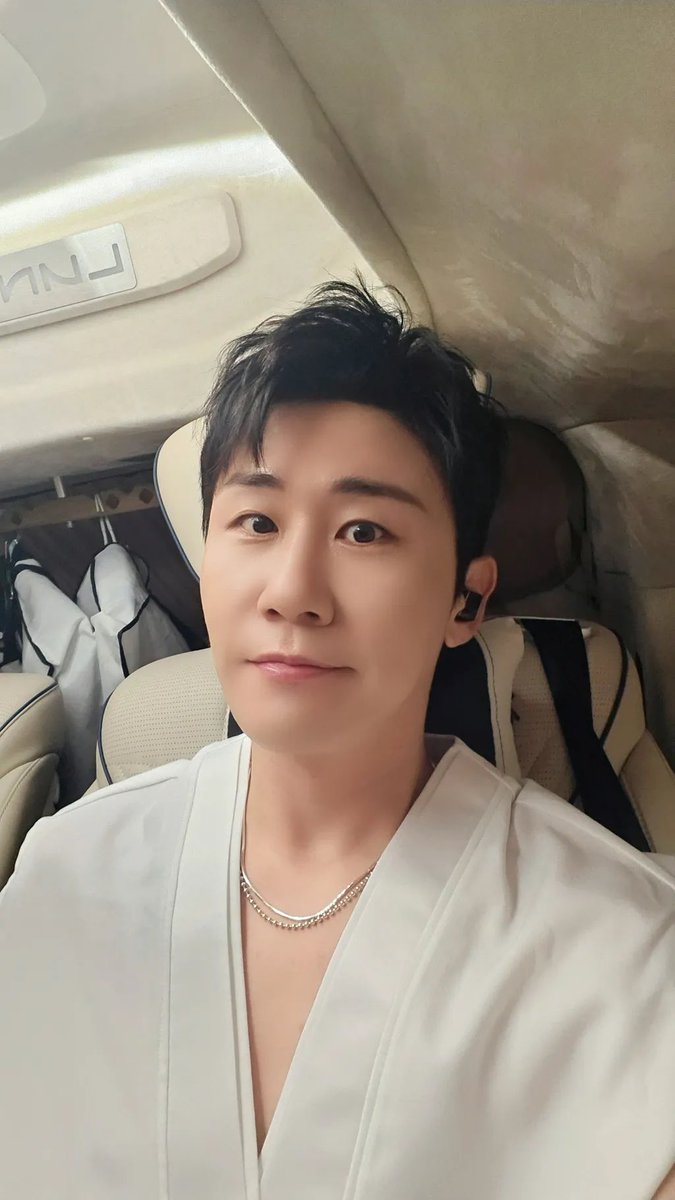 YOUNGTAK_ABYSS's tweet photo. 다대포 바다 예뻤지요? 🌊
    
260815 부산 MBC KIMA WEEK 2026 다비콘
    
#영탁 #YOUNGTAK
#KIMAWEEK #Dabicon https://t.co/Byqv2VEVi5