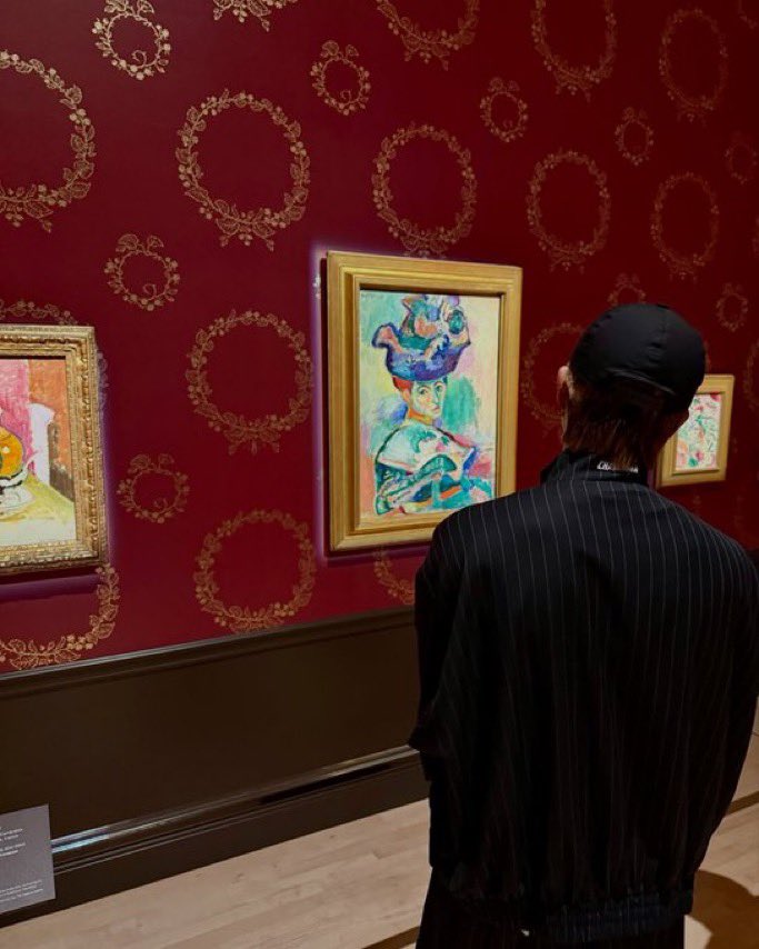naomeowmeow's tweet photo. From the NY Times piece:

❝The day before we spoke, Bedford had visited SFMOMA’s current Henri Matisse-themed show with RM. “It is a treat to see how closely, passionately and unguardedly he looks at art,” he said, “and how actually literate he is in art history.”❞

Back in May, when Namjoon posted his visit to the Matisse exhibition on rkive, we just thought, “Oh, he got to enjoy SFMOMA!” But connecting it with this NYT piece reveals that it was actually a crucial walkthrough and conversation with SFMOMA Director Christopher Bedford for the upcoming fall exhibition.

What makes this hilarious in hindsight is how SFMOMA acted totally casual when reposting his story—casually going "When RM visits our Matisse exhibition 💜" while quietly keeping the massive collaboration secret. They truly had us fooled…