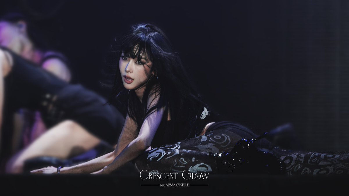 CrescentGlow22's tweet photo. 260807
SYNK : COMPLaeXITY in Seoul

BYEB4HELLO🖤

#GISELLE #지젤 #ジゼル
#aespa #æspa #에스파 https://t.co/w2JT5HakGP