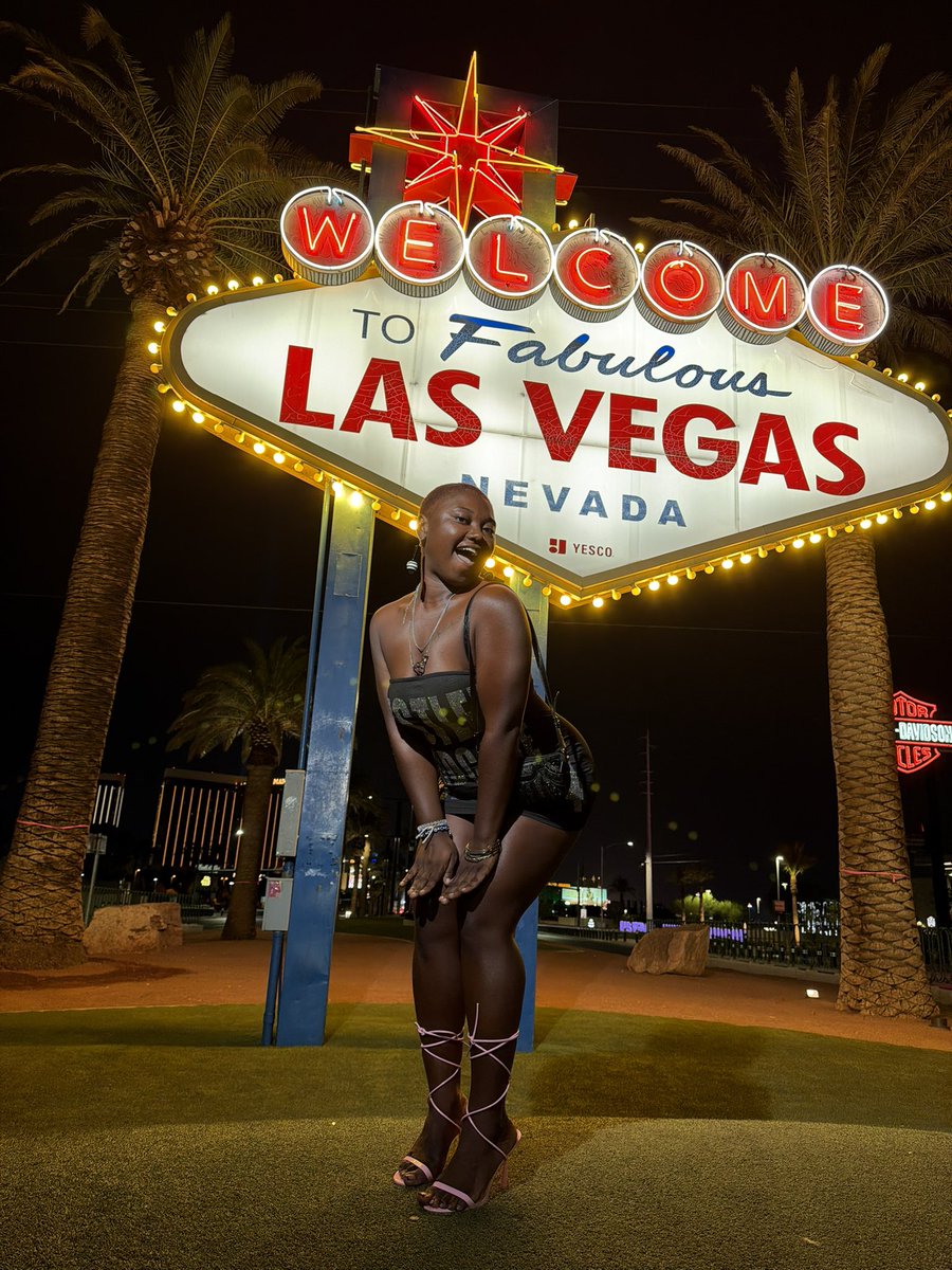 hiitzjudy's tweet photo. the best view in Vegas 🎲🎰 https://t.co/WH6I66cE4v