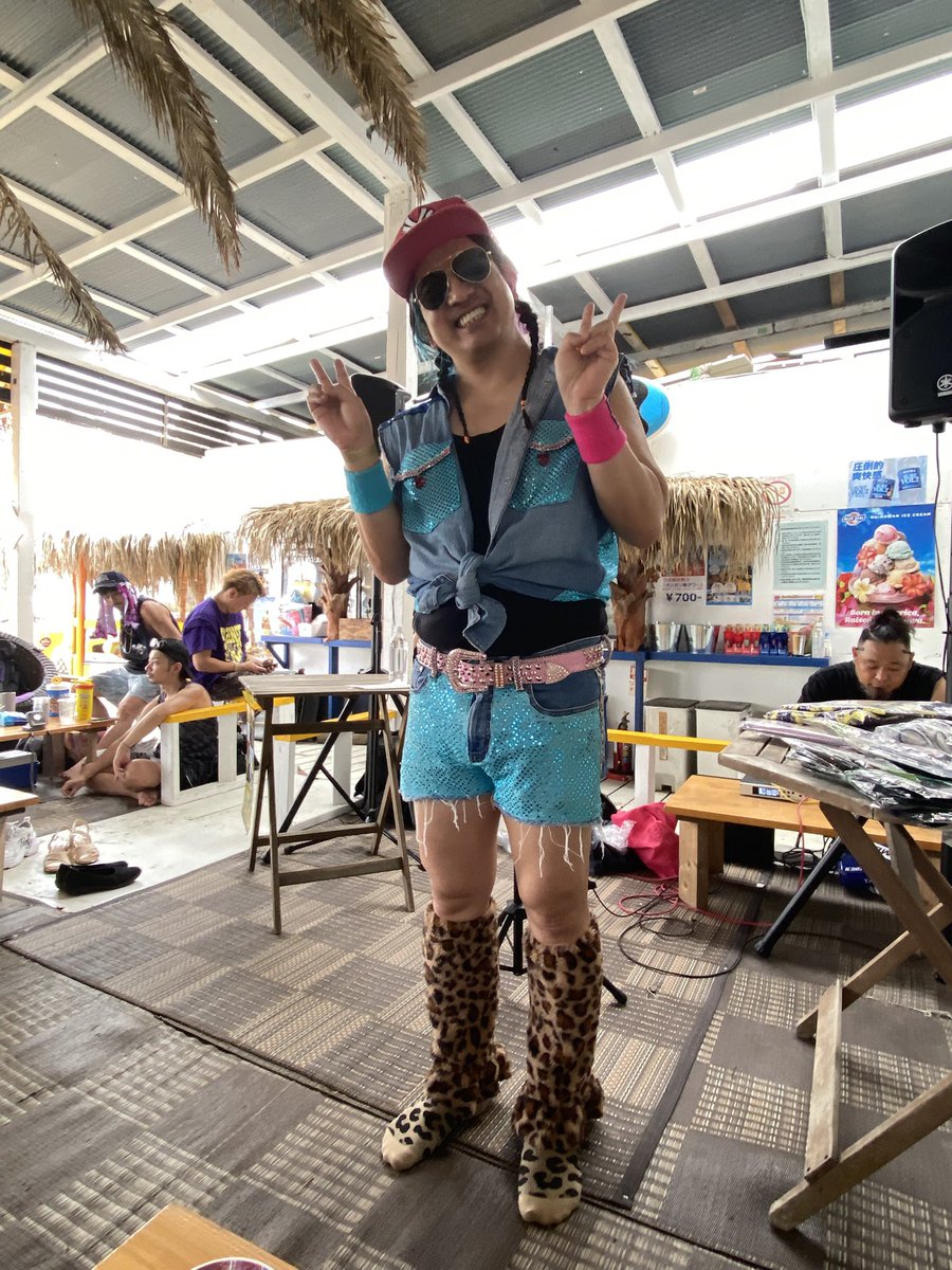lunapony's tweet photo. これから #ポニーテールリボンズ のライブ！
 #海の家 だよ！ #江ノ島 だよ！
そんなに暑くないよ！！

14時から！！
16時からもあるよ！
まだ間に合う！！！ https://t.co/ubF4iReNI5