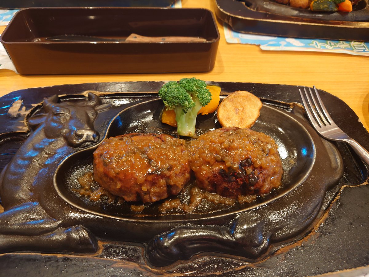 harak55's tweet photo. 昨日はさわやか→浜松科学館みらいーらへ
スーパーカミオカンデの光電子増倍管は地元の浜松ホトニクスが開発製造したんですって https://t.co/1FptRtfM8t