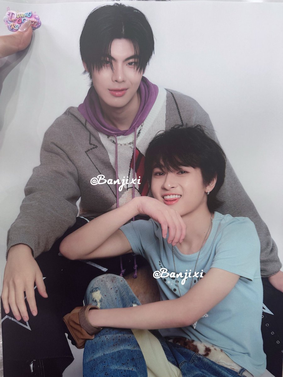 T0BIL0GSZ's tweet photo. GANYAN BA ANG POSTURA NG MALAPIT NA MAGING OFFICIAL MAEM?
#theewave #tthi_eks #waavetnp

credits po kay rei_reij sa 1st pic, kay banjixi sa third and kay loveypttptw sa second pic😭🙏🏻 https://t.co/8HlFB6zMnk