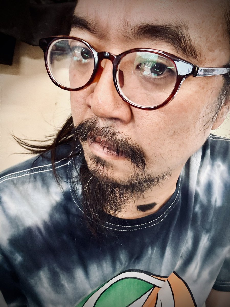 pachiyahuru's tweet photo. 🔴絶賛しばきまくり🔴
宮下単独実戦収録2Days🔥

昼飯いってきます🚗

#スロットサンエイ さん今日もジリジリ盛り上がってきております☀️
既に移動ムーブもカマして立ち回りモード🤞
宮下さん偏ったヒキ見せて変なことになってます

ストロングリスナー襲来に喜びが止まりません、宮下にたくさんジュース奢らせて(奢っての逆だよ)あげてください🍹

引き続き楽しんでいきまっせ〜

📷Pが撮ったのに女子っぽい自撮りみたいになった宮下さん
#PR