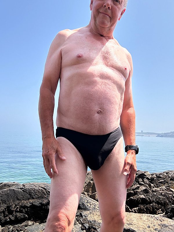 Johnny45n's tweet photo. At the beach https://t.co/2XnOPrNMWj