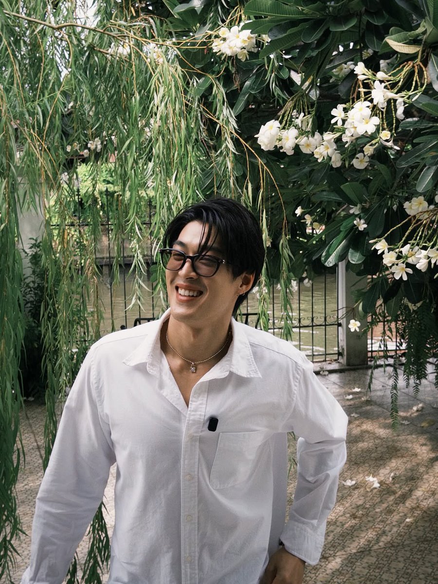 fleurdpine's tweet photo. and here’s my man https://t.co/4WPjnic4IO