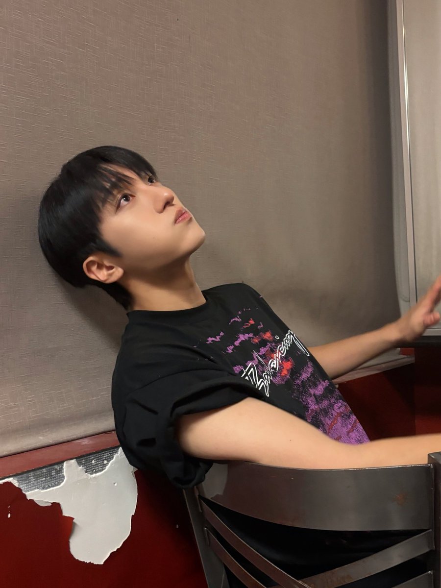 OmegaX_members's tweet photo. [#OX]

thank you Orlando❤️❤️

#OMEGA_X #오메가엑스
#세빈 #SEBIN https://t.co/H2bon0tipq