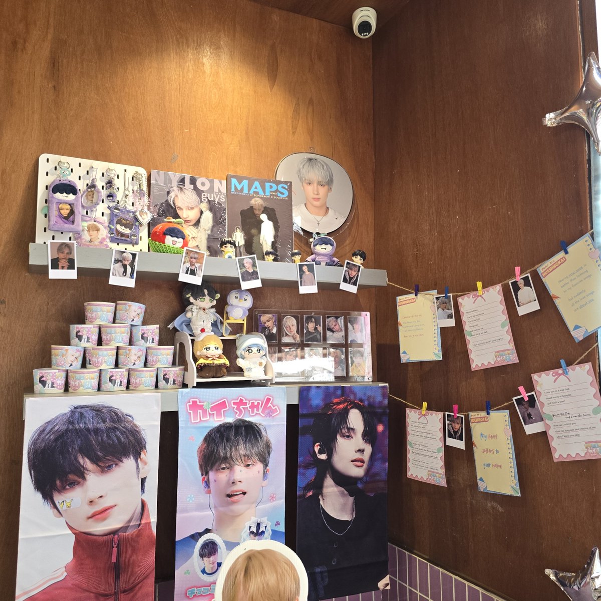 seMOAloka's tweet photo. #KaiKoi #HUENINGKAI cafe event Jakarta 🇮🇩 is now OPEN ❣️❣️❣️

#ヒュニンカイ #휴닝카이  #カイコイ #by_semoaloka 

COUNTLESS LOVE WITH HUENINGKAI
#StickWithHue
#한여름의다정한선물울닝카이
#永遠に輝く天使ヒュニンカイ https://t.co/AIQWMFo32a