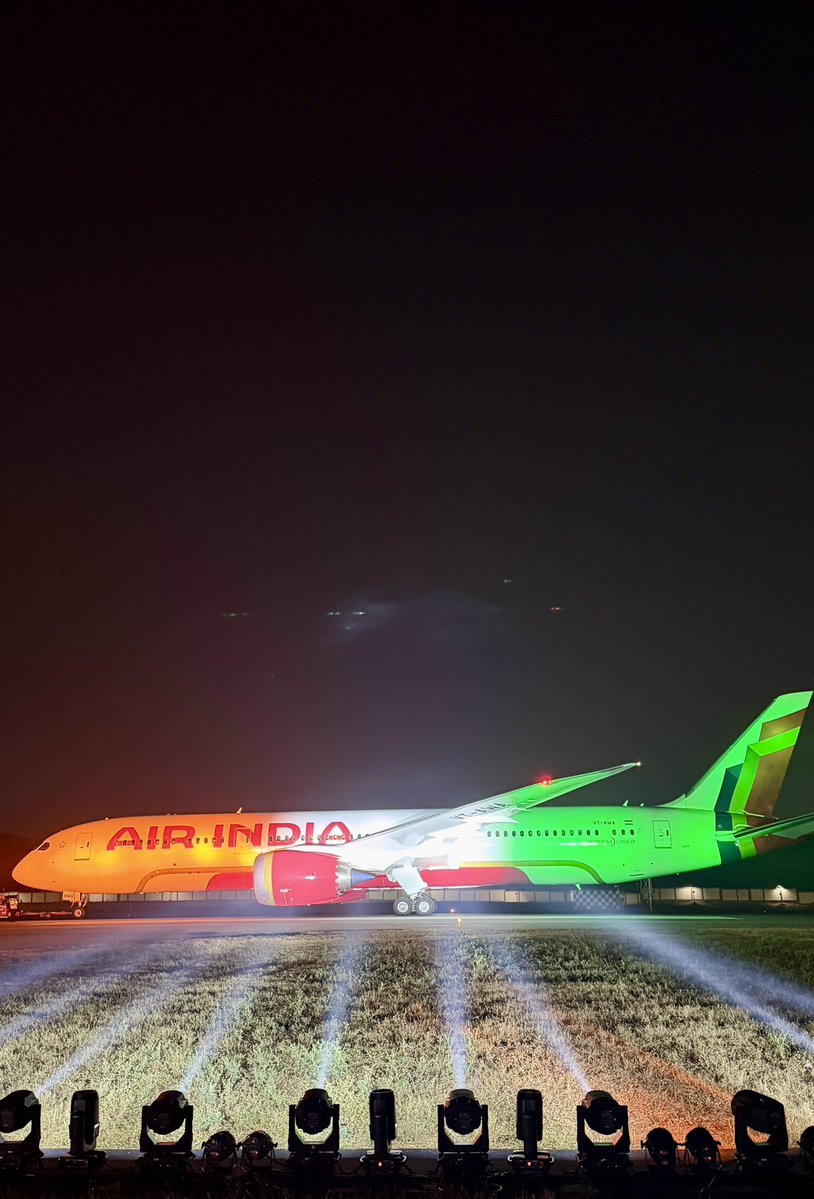 impure_s0ul's tweet photo. Happy Independence Day, India! 🇮🇳
On this 15th August, we celebrate the spirit of freedom, unity, and the incredible journey of our nation. From the sacrifices of our freedom fighters to the dreams of every Indian today — Jai Hind!
Vande Mataram! 🇮🇳✨
#HappyIndependenceDay #India https://t.co/ZuYjtfXxYU