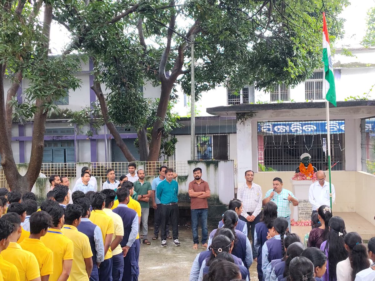 UGMIT79's tweet photo. || ୟୁ.ଜି.ଏମ୍.ଆଇ.ଟି.ରେ ୮୦ତମ ସ୍ୱାଧୀନତା ଦିବସ ପାଳିତ||
ରାୟଗଡ଼, ତା. ୧୫.୦୮.୨୦୨୬
ଆଜି ଭାରତର ୮୦ତମ ସ୍ୱାଧୀନତା ଦିବସ ଉତ୍କଳ ଗୌରବ ମଧୁସୂଦନ ବୈଷୟିକ ଶିକ୍ଷାନୁଷ୍ଠାନ (ୟୁ.ଜି.ଏମ୍.ଆଇ.ଟି.), ରାୟଗଡ଼ ପରିସରରେ ଦେଶପ୍ରେମ, ଉତ୍ସାହ ଓ ଗରିମାମୟ ପରିବେଶ ମଧ୍ୟରେ ପାଳିତ ହୋଇଯାଇଛି।ଜୟ ହିନ୍ଦ୍ |#UGMIT #Rayagada #Independence Day https://t.co/ONclaXTuNT