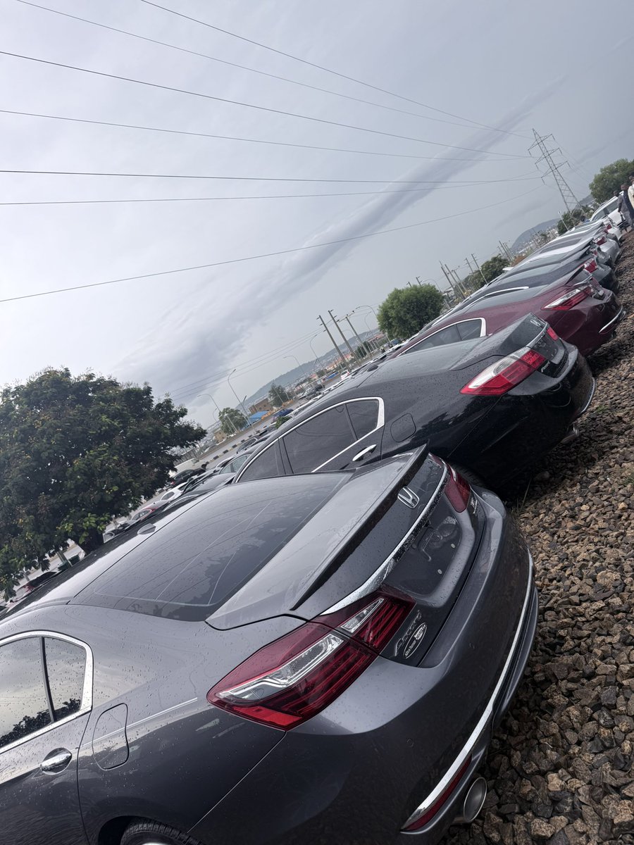 Carsnationn's tweet photo. Enter Any Car Stand In Nigeria, Price Any 2015–2017 Accord, Then Come Back To Me And Get A 1–2M Discount For The Same Type Of Car. My Cars Are All Recent Entries And Clean!!! https://t.co/yg7FrhXpgR
