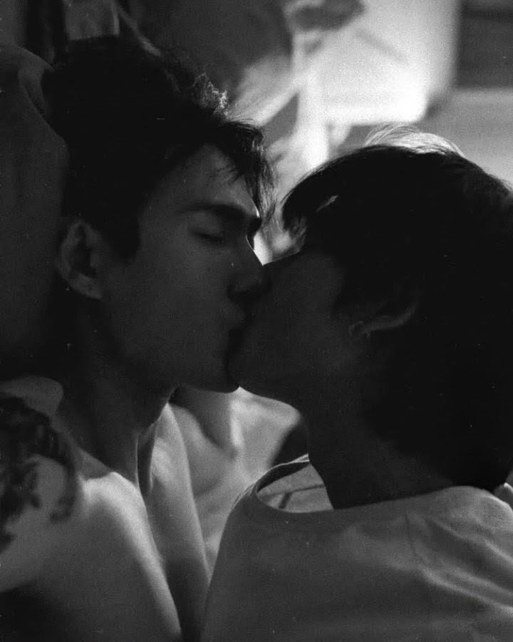 EsitaKhan121528's tweet photo. #ppoohkt #pavelphoom #poohpavel

CharlieBabe                                                 Thupsingha https://t.co/d2KYGmABnm