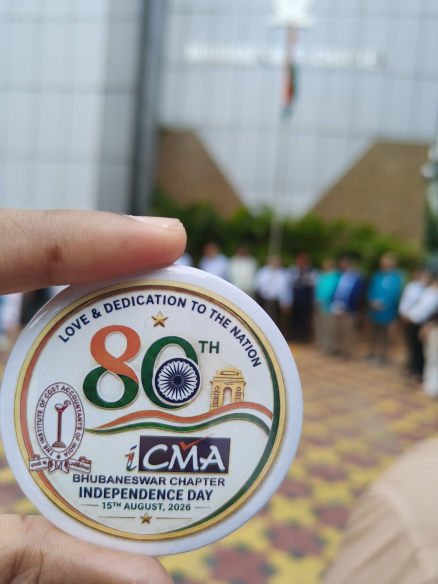 CMAUNOFFICIAL's tweet photo. Happy Independence Day🇮🇳🇮🇳🇮🇳 

May the *Tricolour* always fly high, filling our hearts with pride, unity, and deep gratitude for the heroes who won our freedom.

*Jai Hind!*🇮🇳🇮🇳🇮🇳🇮🇳🇮🇳🇮🇳 https://t.co/OQ8iY0d2Pi