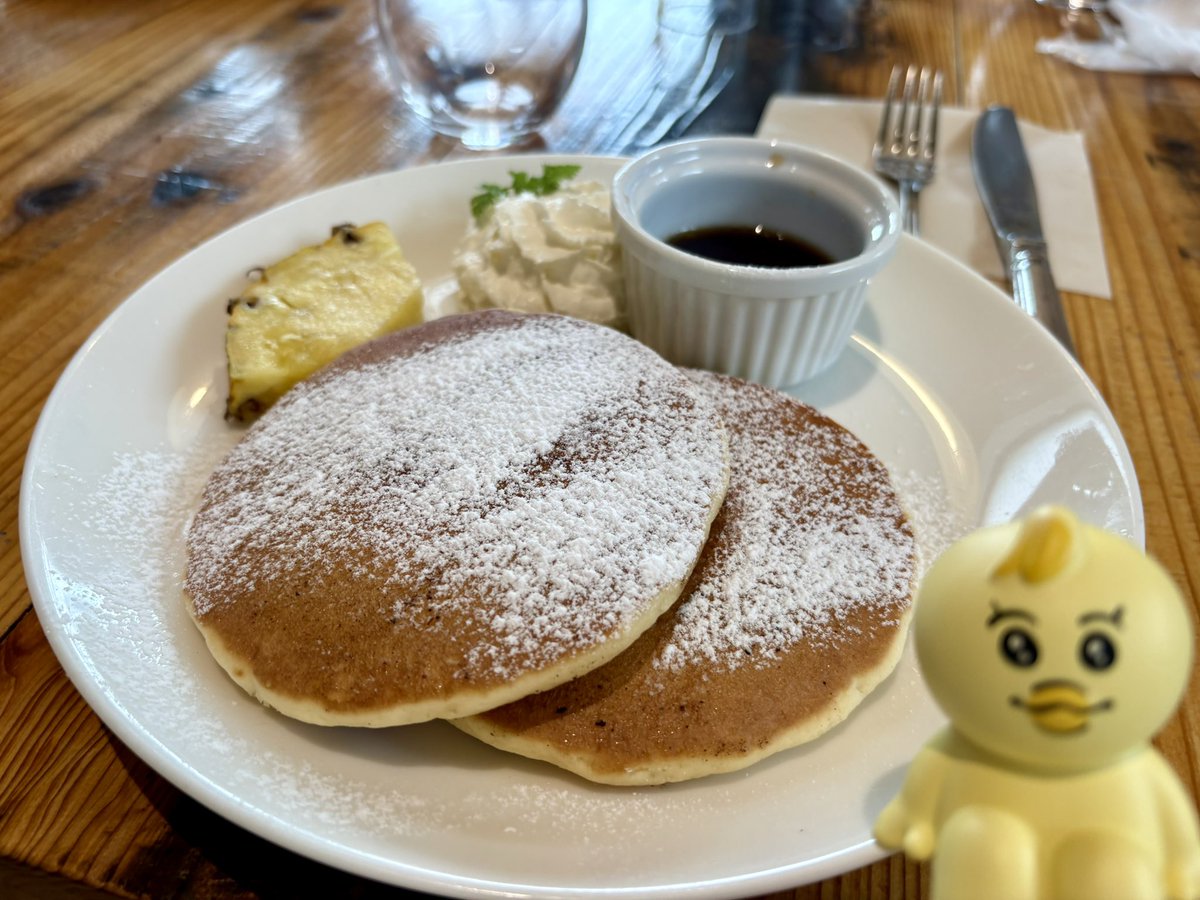AudiUg's tweet photo. #ロコモコ と #パンケーキ ちゃむよ〜♫
いっただっきま〜す！！(๑´ڡ`๑)

#ALOHA_CAFE_Pineapple
#んぽちゃむ
#きみまろ https://t.co/4SAMHf9npm