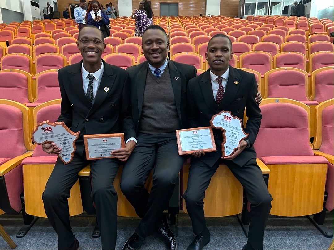 MakMootSociety's tweet photo. Winning streak? You can say that again. 

26 July–2 August 🇨🇮
At the 35th Christof Heyns All Africa Moot, Conrad Akesigaruhanga &amp; Owen Mayanja brought home:

🥈 First Runners-Up
🏆 Best Written Memorial
🏆 Highest Preliminary Score
🎤 5th &amp; 7th Best Oralists https://t.co/5Rhx8LkhqZ
