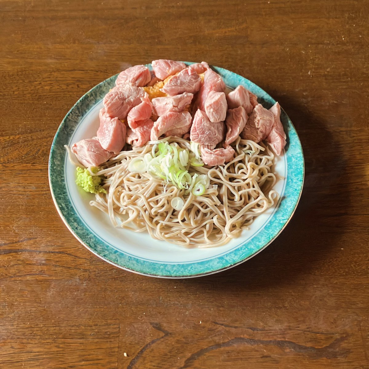 barjigoku's tweet photo. 肉蕎麦
#フィットネス #フィ���ーク  #筋トレ #バルクアップ  #ロードバイク https://t.co/bdnopeNS1U