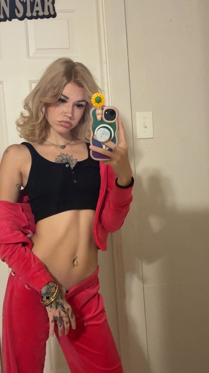 offabbyrose tweet picture