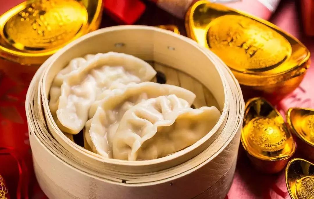 ChyleLoverboys's tweet photo. Today marks the first day of the Lunar New Year—may your dumplings be plump, your luck be bright, and every laugh echo loud! https://t.co/TgU0Fb67QS