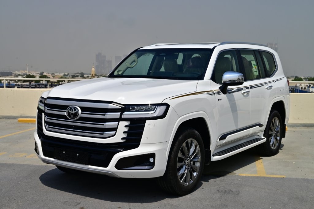 SaharaMotors's tweet photo. ✨2026 Toyota Land Cruiser 300 VXR V6 3.5L Twin Turbo 7-Seater Automatic✨🚙🔥

Power. Luxury. Off-Road Capability. Legendary Toyota Reliability.
 
💬WhatsApp: https://t.co/uvXpsB9OrG

#Toyota #ToyotaLandCruiser #LandCruiser300 #LandCruiserVXR #LC300VXR #2026LandCruiser https://t.co/GnvtKoBLOk