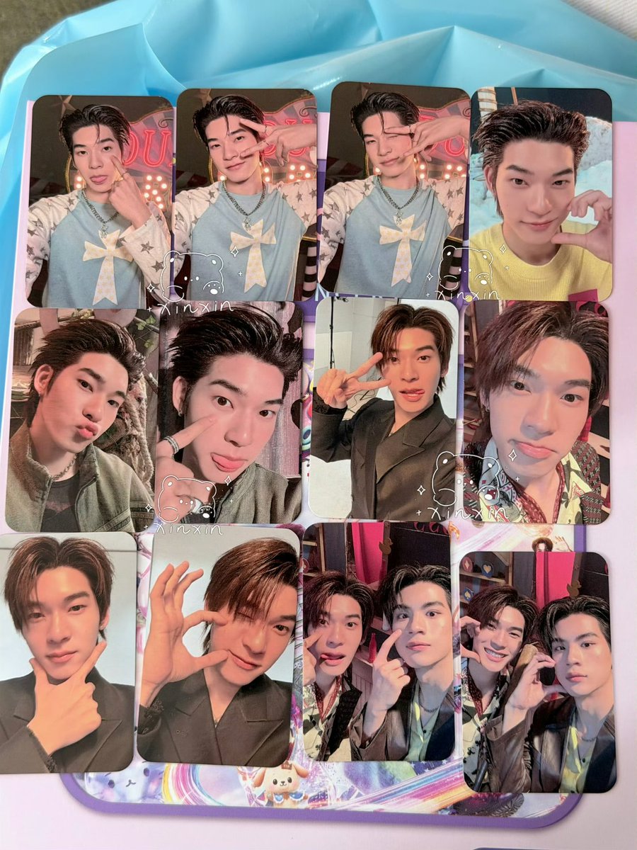 onlyforpttp's tweet photo. box set selfie card ver a and b https://t.co/wPj6TuHh5l