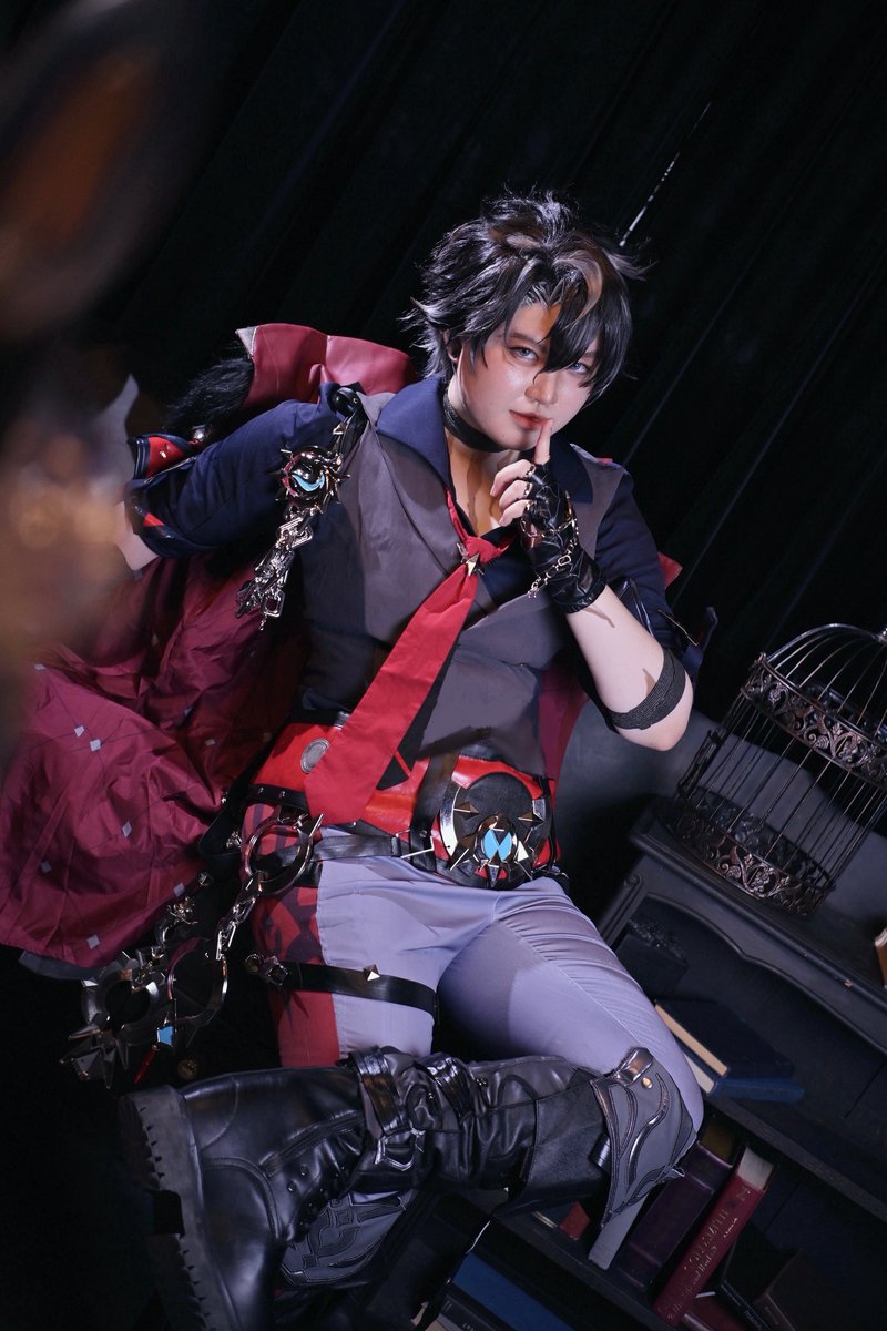 D_in_af's tweet photo. シーッ、静かに…

cosplay 原神/リオセスリ
photo:@prrr365 https://t.co/owkVSdknkV