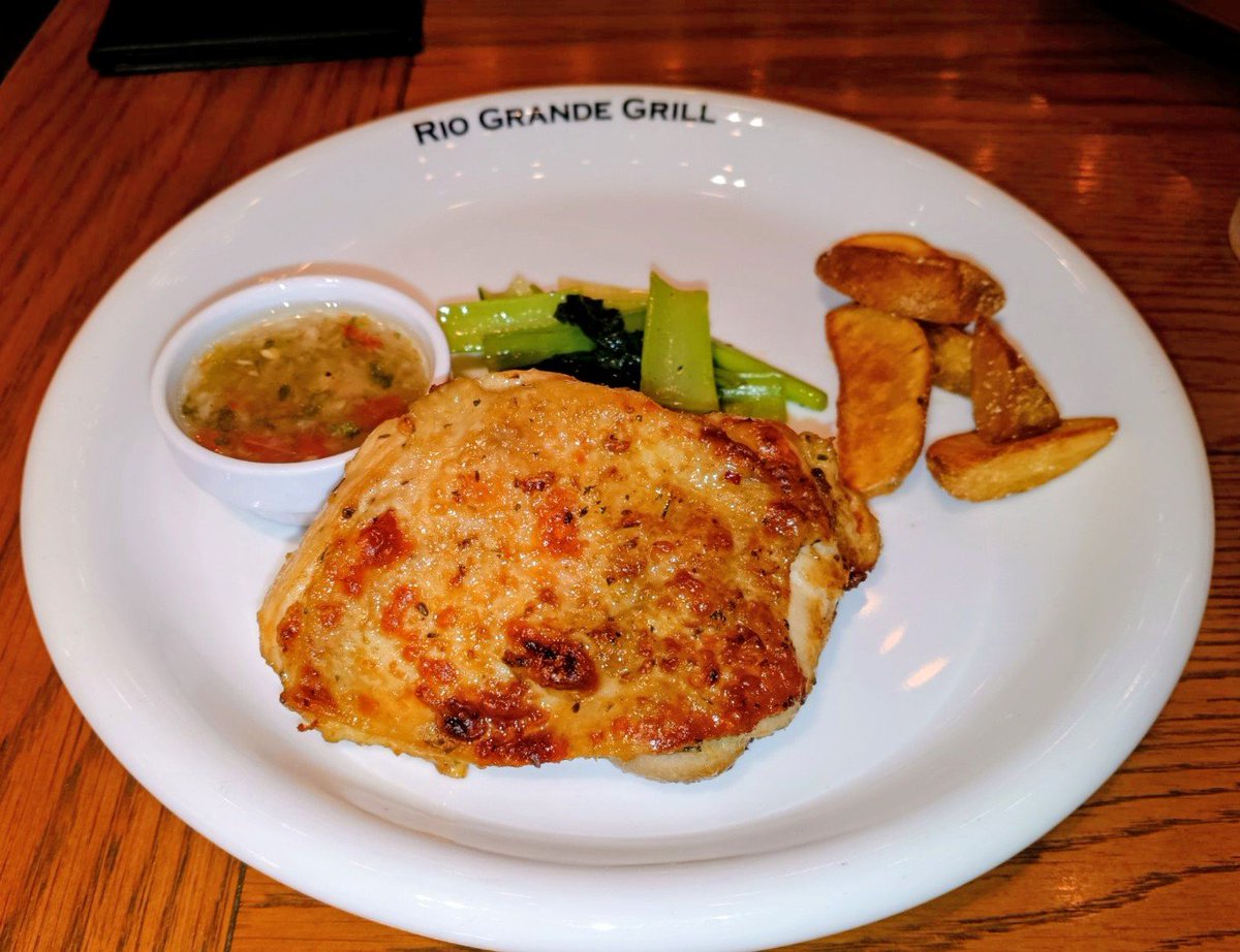 guribird's tweet photo. 【お得活動】
RIO GRANDE GRILL恵比寿にてランチタイムでチキンのグリルとサラダバー食べ放題をいただきました。税込1450円をクリエイト・レストランツの優待でお支払い。恵比寿ランチにしてリーズナブル😳
チキングリルがこんなに美味しいのだから今度は日替わりビーフにしてみます！ https://t.co/4ilCv3NSpV