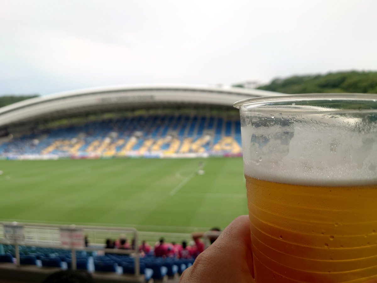 YSmlys's tweet photo. 結局フラっと博多へ😋🍻 https://t.co/52P1RRxnV0