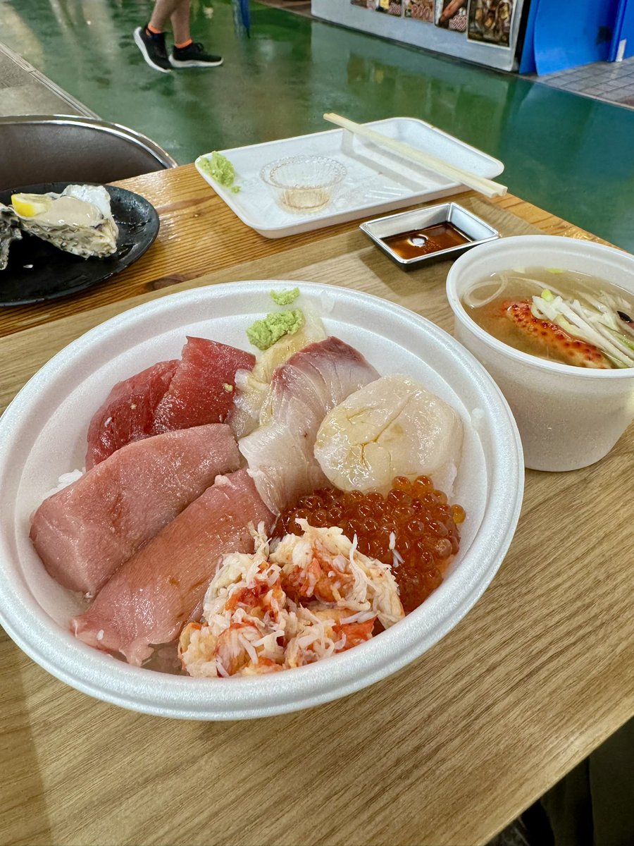 _makrill's tweet photo. 飯食いに行っただけ https://t.co/Q80latnlK7