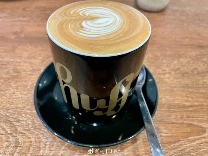 Alan100kg's tweet photo. Just laughed so hard at my friend’s terrible pun that I spilled my coffee—today’s already a 10/10 chaos win ， https://t.co/mtWlzCJ6Cs