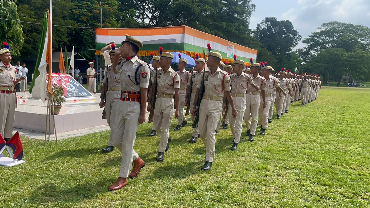 27thapbn's tweet photo. The 80th Independence Day is celebrated at 27th A.P. Bn. Khajuabeel with great enthusiasm, pride and patriotic spirit, with the active support and participation of public. Jai Hind 🇮🇳

@CMOfficeAssam @assampolice @DGPAssamPolice @bandakalucky https://t.co/xrH7WXmALY