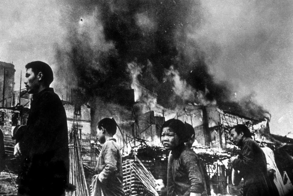 ChrisinLiuzhou's tweet photo. 🇨🇳 81 years. Immeasurable suffering. A story hardly told in the west...

Japan invaded China in 1931.They surrendered on this day in 1945, 81 years ago.

14 years of destruction which culminated in;

- 20+ million Chinese killed

- Up to 300,000 murdered during the Nanjing Massacre alone

- Hundreds of thousands killed or injured by Japanese biological & chemical warfare programmes

- More than 900 cities occupied, with infrastructure across the country devastated

Fast-forward 81 years.

From the ashes, China rebuilt.

- World's #1 manufacturing output for 16 consecutive years

- Global #2 largest economy

- World #1 in university graduates annually (11.8M)

- Life expectancy 79, up from 35 in 1945

--

The Chinese people saved China.

From invasion, occupation and death to one of the most powerful countries on Earth.

Never forget. 🇨🇳♥️