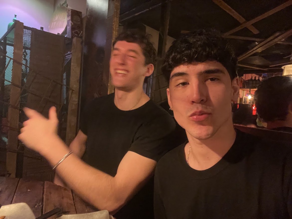 luciog03's tweet photo. pupe fabri y un laburo de 1 semana https://t.co/scSDCQVYXh