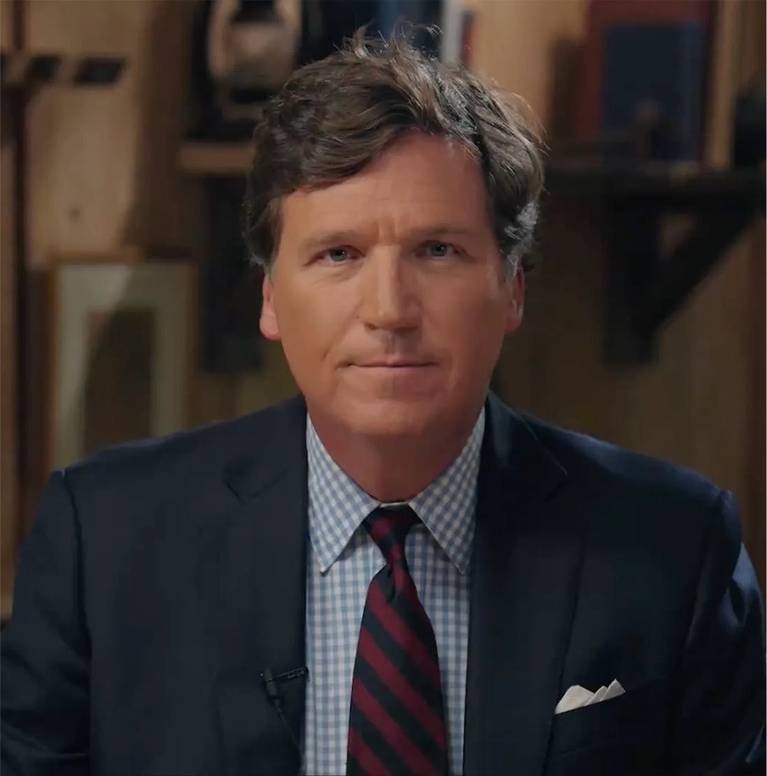 AmericaReloade's tweet photo. Tucker Carlson says Russia and China are the only two countries where political leaders are more powerful than business leaders. https://t.co/GnSfDMbR3S
