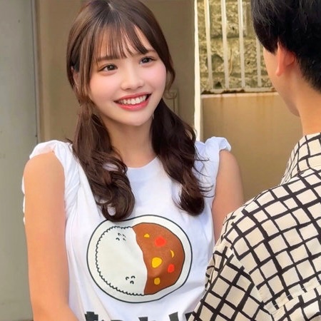 jo_tan_shio1's tweet photo. このカレーのTシャツ、どこで売ってるかわかる人いますか？ https://t.co/NG5B7tzDec