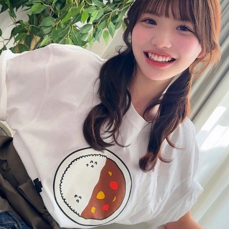 jo_tan_shio1's tweet photo. このカレーのTシャツ、どこで売ってるかわかる人いますか？ https://t.co/NG5B7tzDec