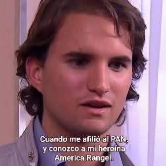 PncAlfrd's tweet photo. @AmerangelLorenz Defiende la soberanía de USA pero pide intervención en México por defender su soberanía, vaya patriota mi CentroAmerica Rangel https://t.co/NkZ7MCUYI6