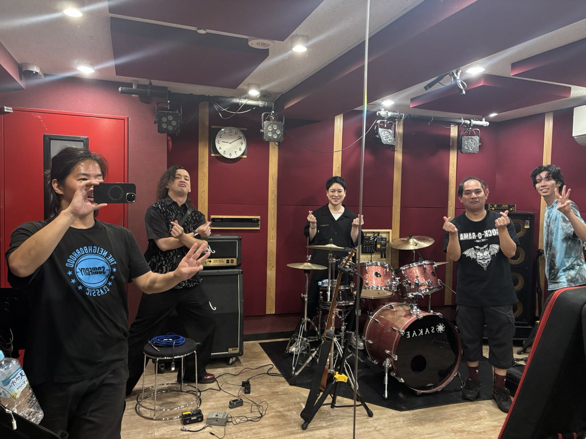 kazz_shred's tweet photo. B'zバンドの練習でした！！！ https://t.co/t52g9GPzd1