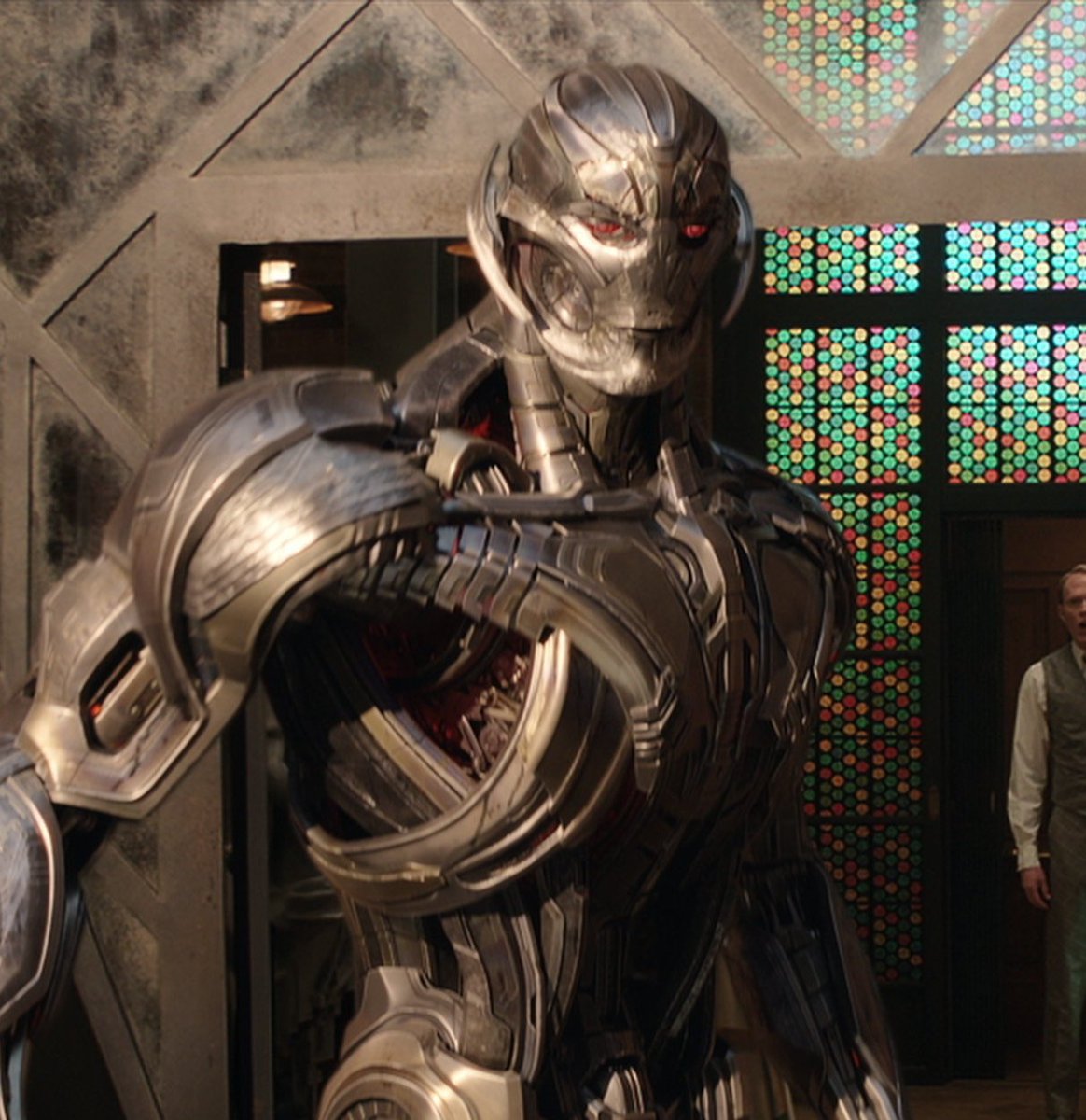 ZeroYear97's tweet photo. Ultron is one of the rarest examples of a cg character looking better in scenes during the daytime. https://t.co/GwGtq5q9Uq