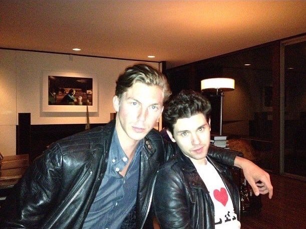 ryrozella's tweet photo. Ryan ross and dan keyes were sooooo on that freaky bdsm shit. Them bitches had floggers LIKE https://t.co/GnDeXdifVj