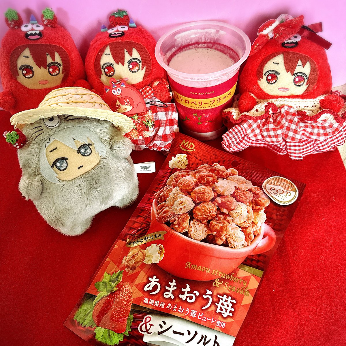 chichiiigo's tweet photo. 15日はいちごの日ってコトで
明日は楽くんの誕生日でもあるので
バブがくちゃんとモンりく達と
ストロベリーフラッペとあまおうポップコーンを食べる₍₍(∩´ ᵕ `∩)⁾⁾
甘すぎゅてごみゅんね
あとみんな苺つけてるのにりんちゃんだけ🍎でごみゅん💦
#もんりくどこいくどようび
#15日はいちごの日 https://t.co/INjPwgTcI6