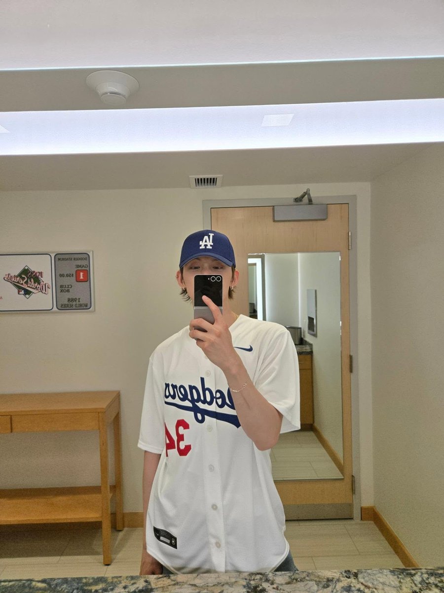 loopszzn's tweet photo. yawnzzn https://t.co/6f14dbhvfz