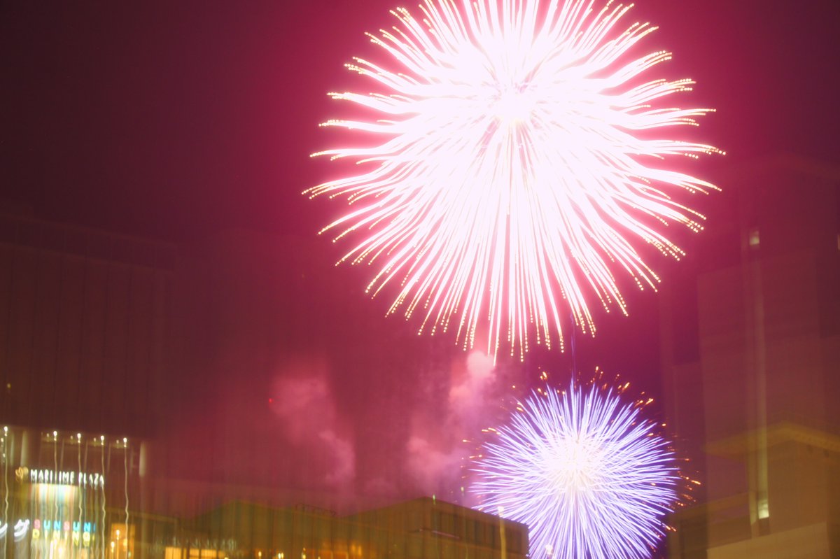 2hour50min's tweet photo. 20260813　さぬき高松祭り 

初見な今年の花火良かった　来年も見に行こう https://t.co/75uGGbxSWC
