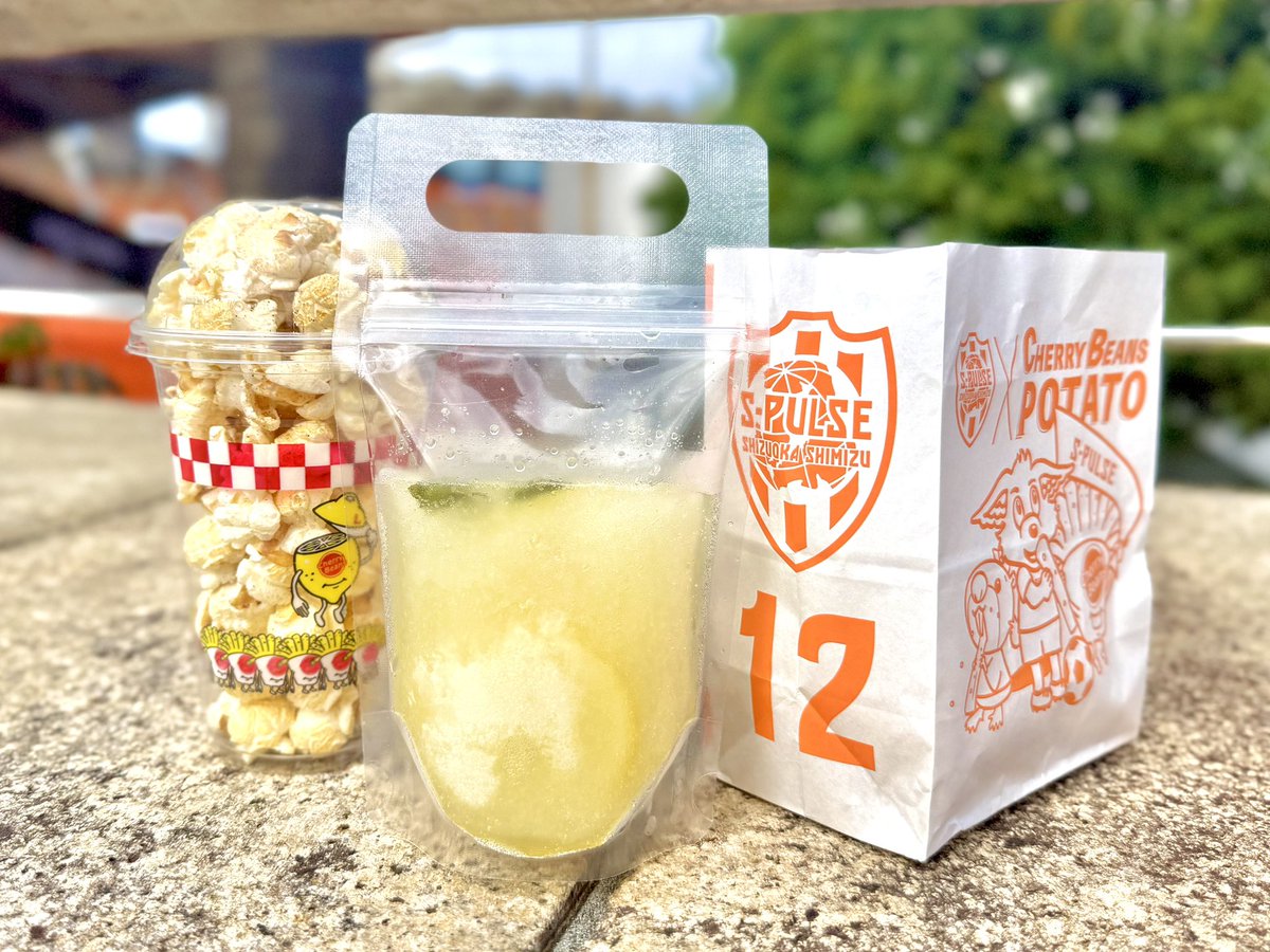 S_pokopex's tweet photo. チェリービーンズさん
新製品「フローズンレモネード」🍋
＆チェリビのポップコーン

ポテト紙袋も
アイスタ限定で新登場ダス🍊

 #チェリビ  #チェリビのポテト  #cherrybeans   #アイスタグルメ  #spulse https://t.co/WLNFgrhtXQ