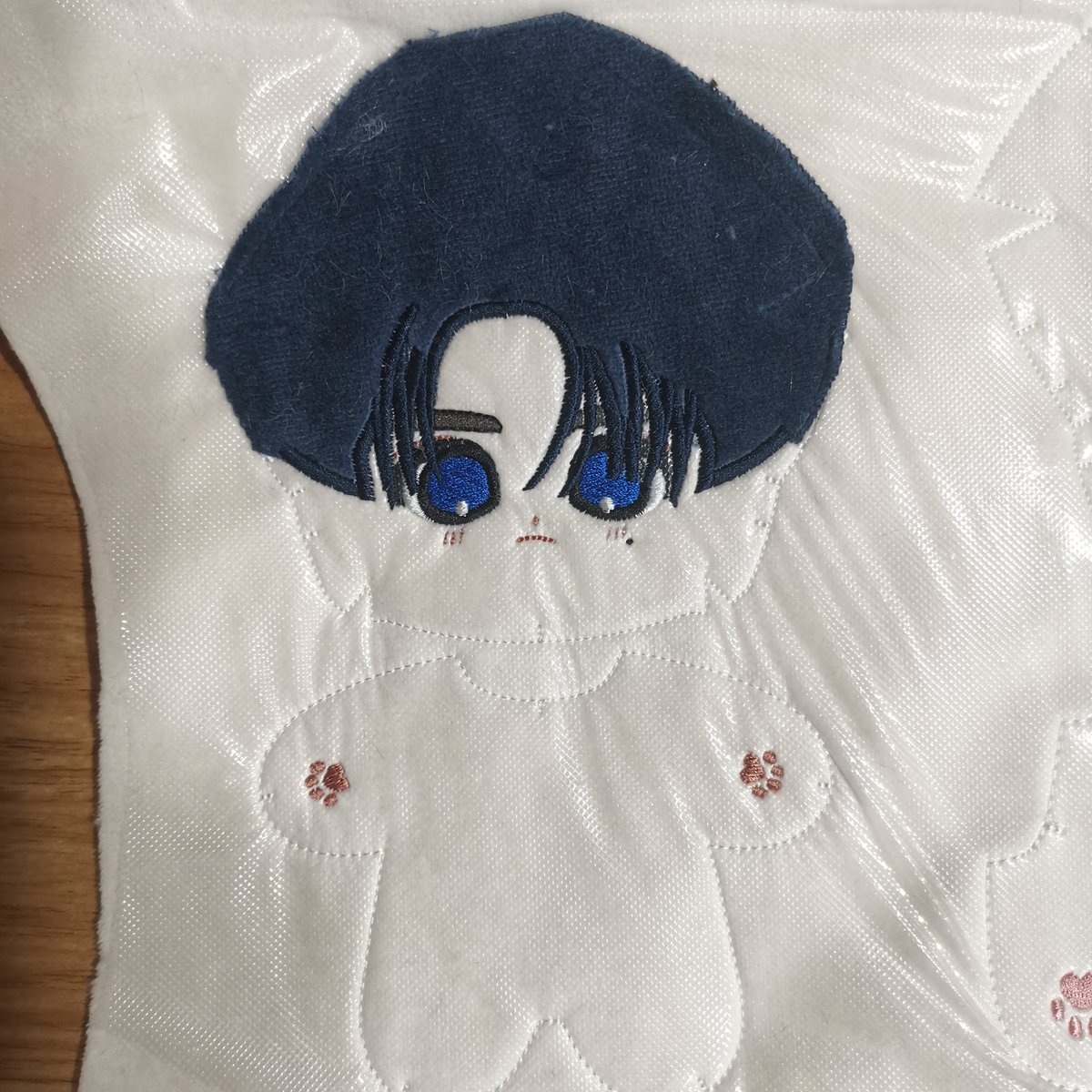 EvaCustom's tweet photo. 小さな10cmサイズの海星体ぬいちゃん⭐️
ふわふわの白いボディに、深いブルーの猫耳がとっても印象的。青い瞳と髪色が美しく調和していて、クールな雰囲気の中にも小さなかわいらしさがぎゅっと詰まっています💙
海星体ならではのころんとしたフォルムと、手のひらにすっぽり収まるサイズ感が魅力的。肉球刺繍のおててもポイントになっていて、眺めているだけで癒される特別なぬいちゃんです✨
#10cmスターボディ型-短毛 
++++++++++++++++++++++++++
写真をもとにカスタマイズ棉人形🥰
無料で人形をデザインします!
https://t.co/gVeZ5Rn9th

#かわいい #ぬいぐるみ  #推し活 #コットンドール #手作りドール #オーダーメイドドール #ハンドメイドドール
