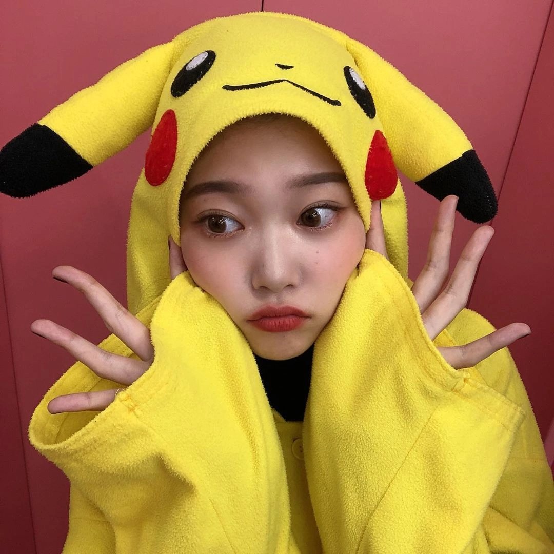 boncheriie's tweet photo. 𝕚'm no͞t cutǝ —— ✶ ! por mientras me quedaré sentadita y no haré nada más que escuchar #趕·ou𝕣𑁯ᡣ𐭩ː𝚑ᥱar𝕥𝚜 ¡! ya después estoy segura presumiré a cada persona que vea que yo pude estar into #ℌᥱar𝕥នϩℌᥱαvēn𔘓𝚍𝚋. https://t.co/cab5VgriUf