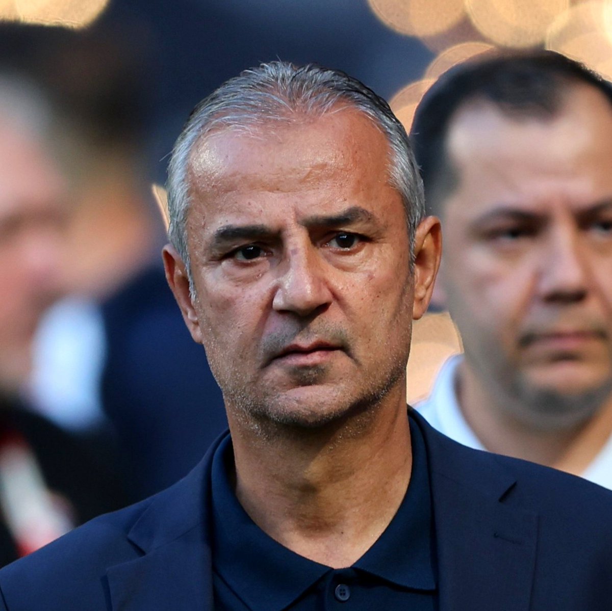 fener19070707's tweet photo. Günaydın teknik direktörü İSMAİL KARTAL olanlar.
#FenerinMaçıVar https://t.co/KLCRV6r9NA