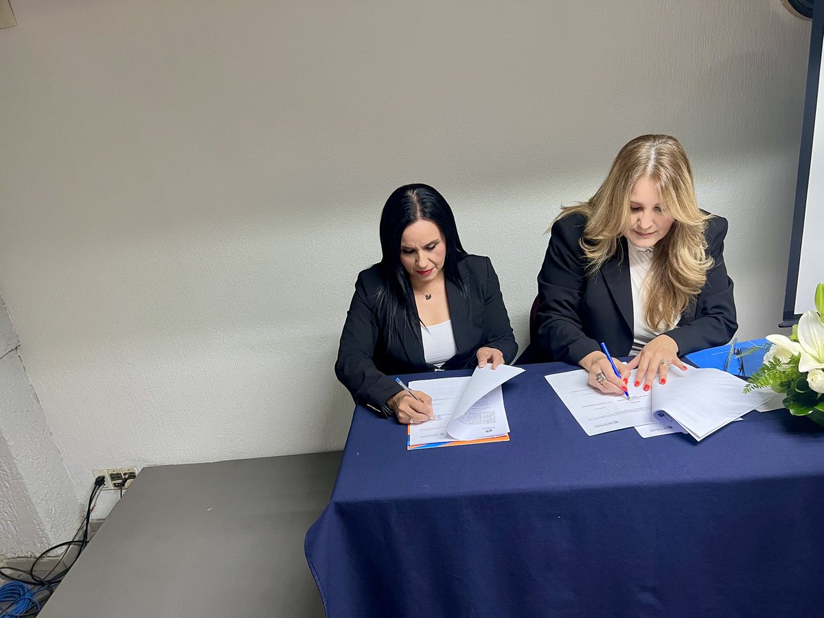 marcesmuro's tweet photo. Un gusto poder firmar convenio de Colaboración entre CANALAVA y SETSISAO (SINDICATO UNIVA), fortaleciendo los vínculos y generando nuevas oportunidades de colaboración.✍🏻

Agradecemos a la secretaria general Karina Cosío-Vidaurri por la confianza y por sumarse a esta alianza. https://t.co/tc9CTxQWiT