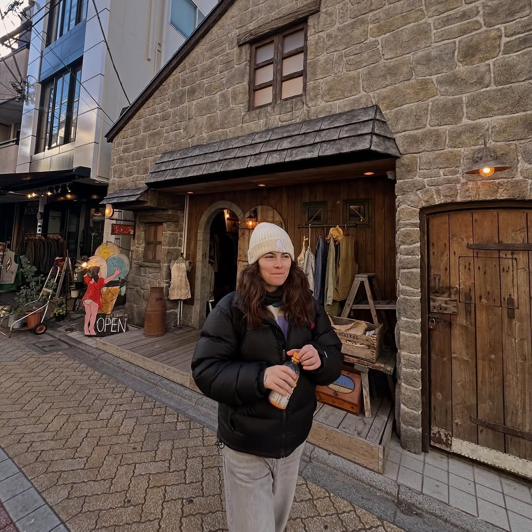 destinyrogeusep's tweet photo. my bad took me a min to post the japan dump, the japression was REAL 🇯🇵🤧🥹 already planning the next trip back ✈️ japan i mf love you ✨✨✨✨ https://t.co/Qf2mqT2x37
