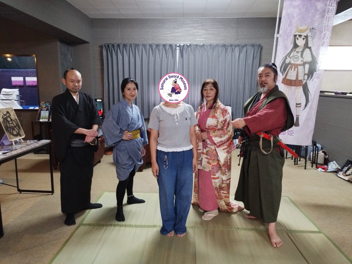 Samurai_Museum's tweet photo. 【お侍さんと写真を撮ろう！】
みんなかっこよく写真撮影できていますね。
お侍さんたちも満足のご様子。 https://t.co/ffmm2hdxvP