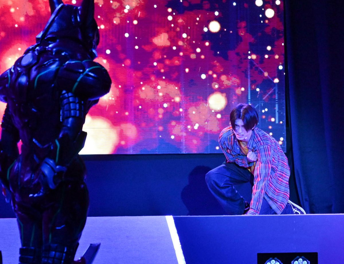 m78expo's tweet photo. ＼大阪／ 
#ウルトラヒーローズEXPO 2026 
うめだサマーフェスティバル

ウルトラヒーローたちの記憶を消し去ろうとする強敵、メフィラス星人スライサーと魔獣インフィニット。
悲しみの記憶を持つテオ＝イブキが出す答えは…！？

8月16日（日）＆17日（月）は
イブキ（演・岩崎碧）が全公演に登場❗️

梅田サウスホールに集合だ‼️

#ウルトラマンテオ
https://t.co/sw3RX8o1qr